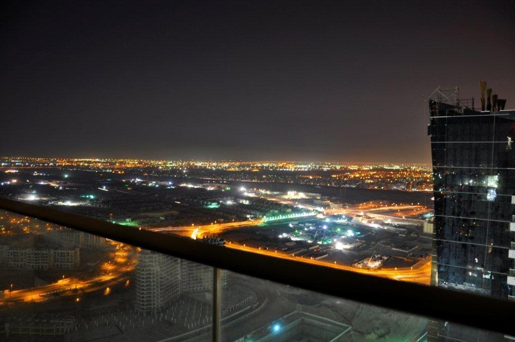 Royal Club By Rvhr, Bonnington Residential Tower - Jlt Appartement Dubai Buitenkant foto