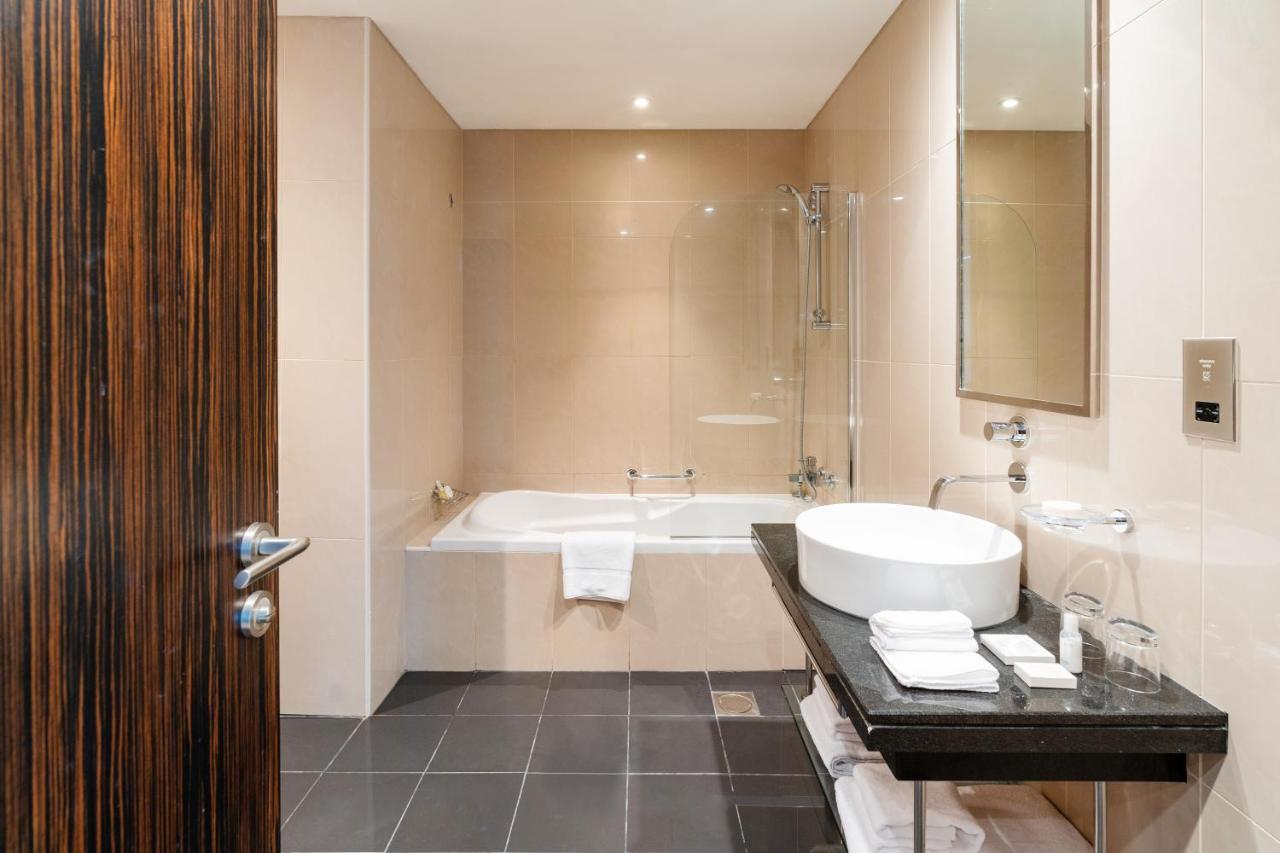 Royal Club By Rvhr, Bonnington Residential Tower - Jlt Appartement Dubai Buitenkant foto