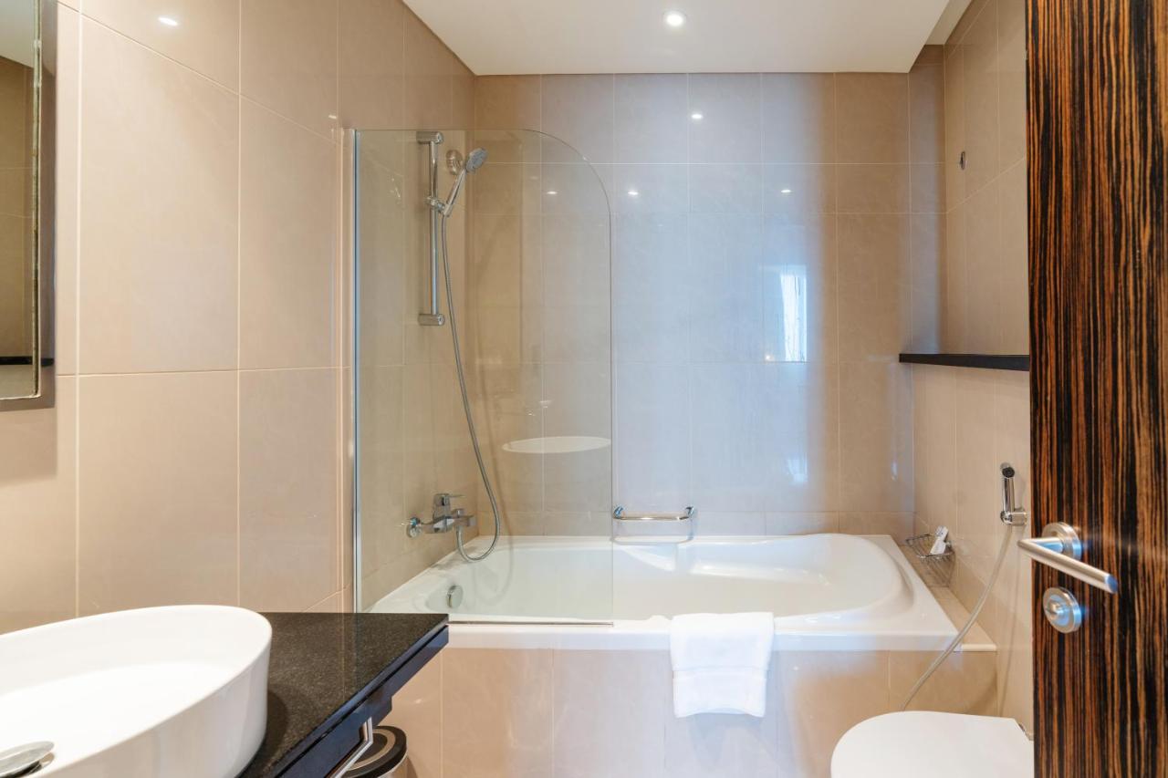 Royal Club By Rvhr, Bonnington Residential Tower - Jlt Appartement Dubai Buitenkant foto